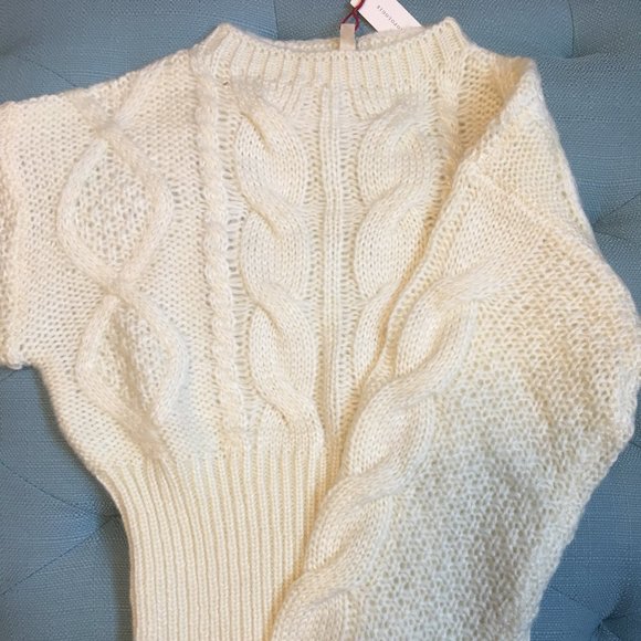 Anthropologie Sweaters - Anthropologie Kelyn Cropped Cable-Knit Sweater